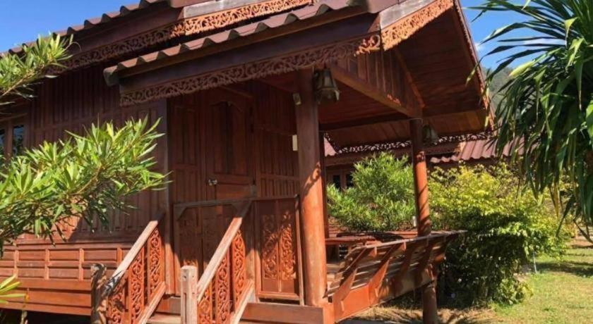Nai Khun Khao Resort Chiang Mai Exteriör bild